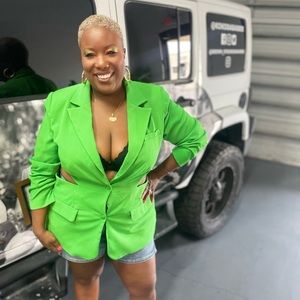 Meet your Posher, Michele